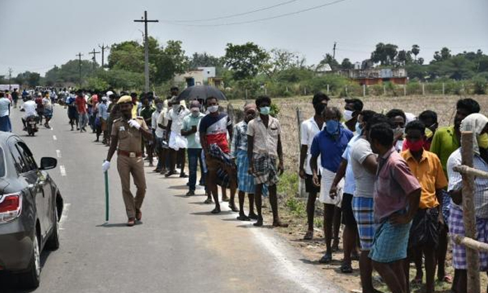  In Front Of Wine Shop Quew Create The Gunnies Book Of World Record, Tamilanadu,-TeluguStop.com