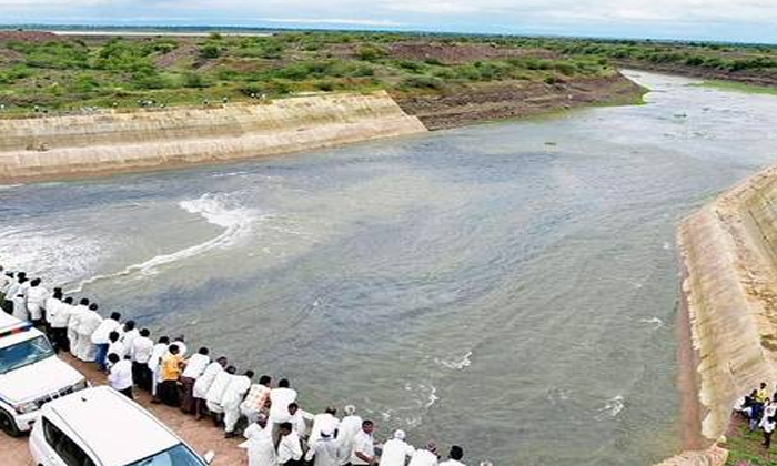 Telugu Congress Bjp, Kandhi Pesasara, Pothipadu, Raithubandhu, Telangana-Politic