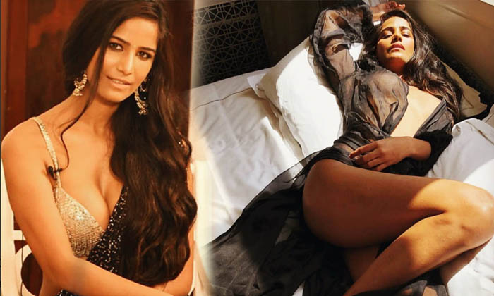 Poonam Pandey Bold Images-telugu Actress Photos Poonam Pandey Bold Images - Actresspoonam Poonampandey High Resolution Photo