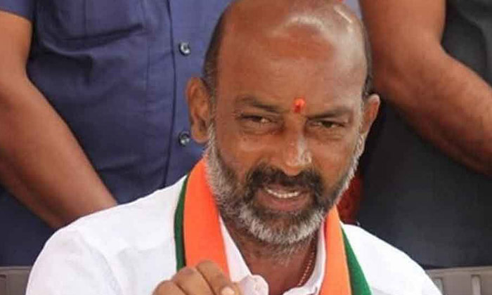  Telangan Bjp Mla, Bandi Sanjay, Bjp, Telangana, Trs, Bjp Mla Targets Trs Party-TeluguStop.com