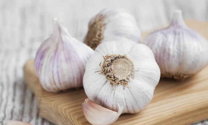  Health Benefits Of Using Garlic , Garlic Uses, Garlic Health Benfits, Garlic Ant-TeluguStop.com