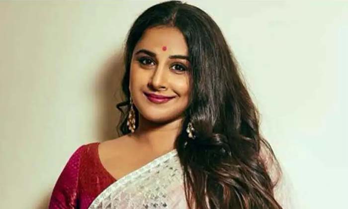  Vidya Balan, Bollywood Actress, Chiranjeev Acharya Movie Update, Koratala Shiva-TeluguStop.com