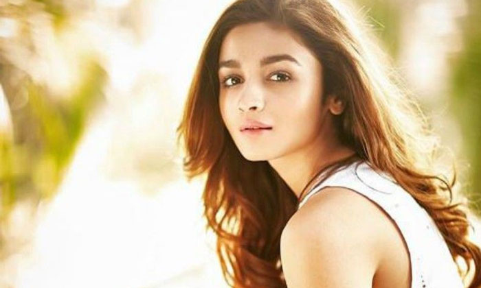  Alia Bhatt Learn Telugu For Rrr Movie, Tollywood, Bollywood, Telugu Cinema, Sout-TeluguStop.com