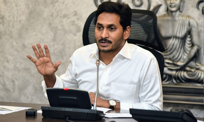  Jagan Not Showing The Intrested To Give The Priority  In Other Party Leaders Joi-TeluguStop.com