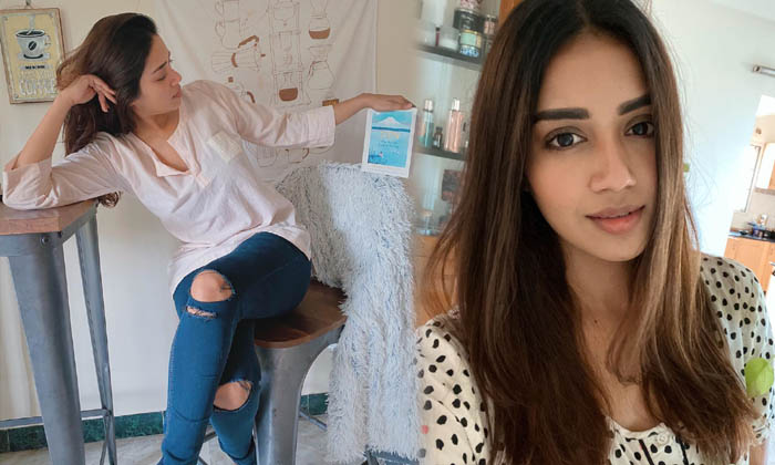 Nivetha Pethuraj Amazing Images-telugu Actress Photos Nivetha Pethuraj Amazing Images - Actressnivetha Glamoursactress High Resolution Photo