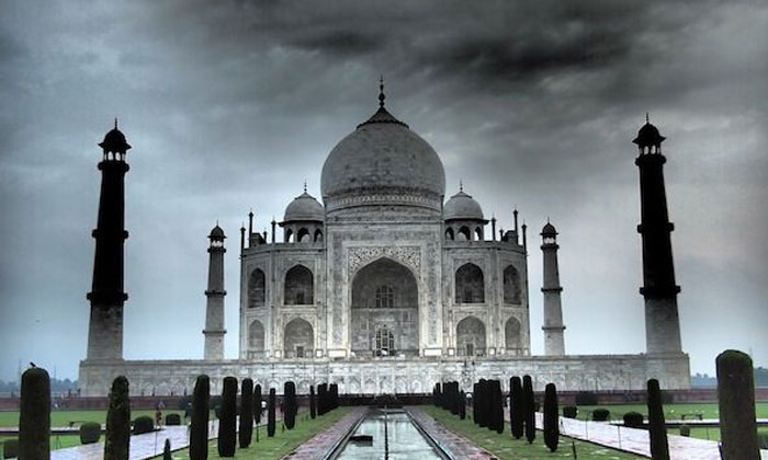  Thunderstorm, Damages Minor Structures In Taj Mahal, Lock Down, Corona Effect, N-TeluguStop.com