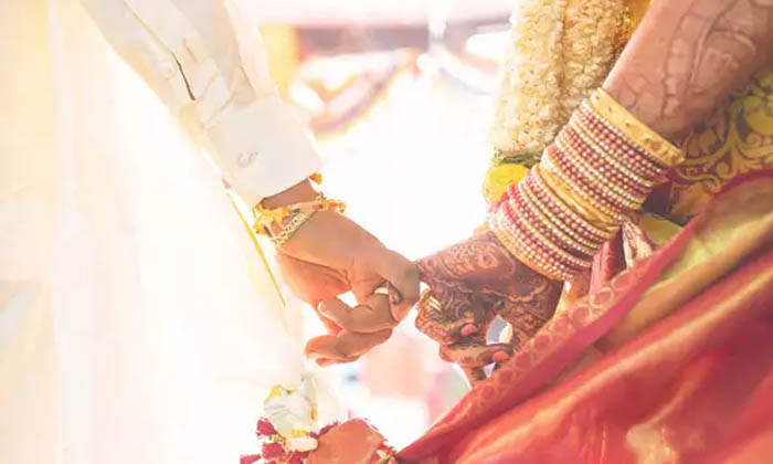  Marriage Stop, Corona Virus Positive, Lock Down , Andhra Pradesh, Ballari-TeluguStop.com