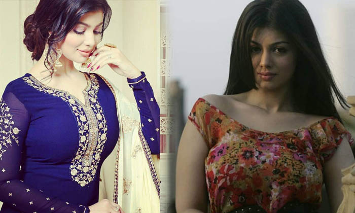 Ayesha Takia Romantic And Hot Look Images-telugu Actress Photos Ayesha Takia Romantic And Hot Look Images - Actressayesh High Resolution Photo