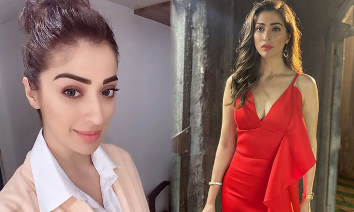 Beauty Raai Laxmi Beautiful Photos-telugu Actress Photos Beauty Raai Laxmi Beautiful Photos -  Raailaxmi Hot High Resolution Photo