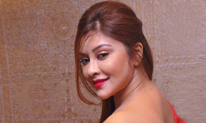  Payal Ghosh In Balakrishna Movie, Payal Ghosh, Balakrishna, Bb3, Boyapati Srinu,-TeluguStop.com