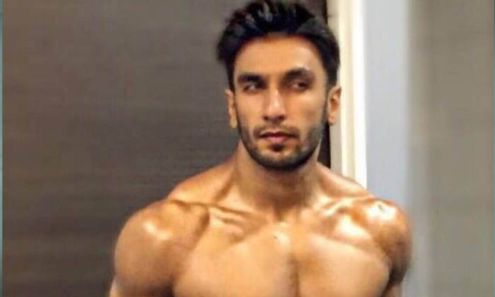  Ranveer Singh, Bollywood Her, Alcohol Consumption, Six Pack Body, Bollywood News-TeluguStop.com