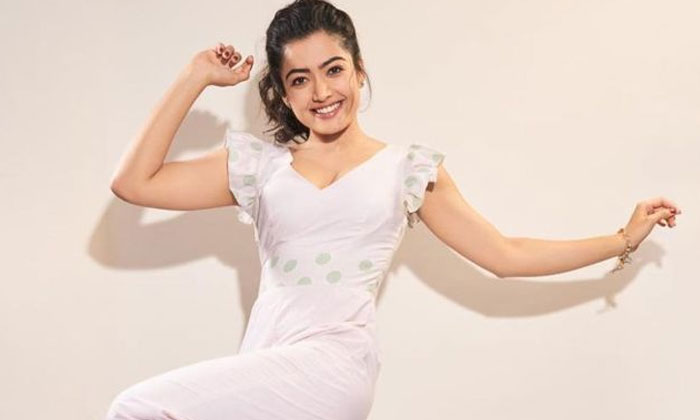  Rashmika Mandana Say Thanks To Lock Down, Tollywood, Telugu Cinema, South Cinema-TeluguStop.com