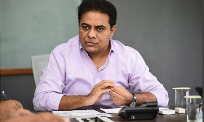  Trs Party Working President Ktr Has A Cm Race In Telangana State Storie Comes In-TeluguStop.com