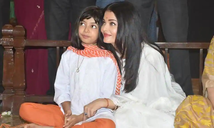  Amitabh Bachchan, Abishek Bachchan, Bachchan Family, Aishwarya And Aaradhya Test-TeluguStop.com