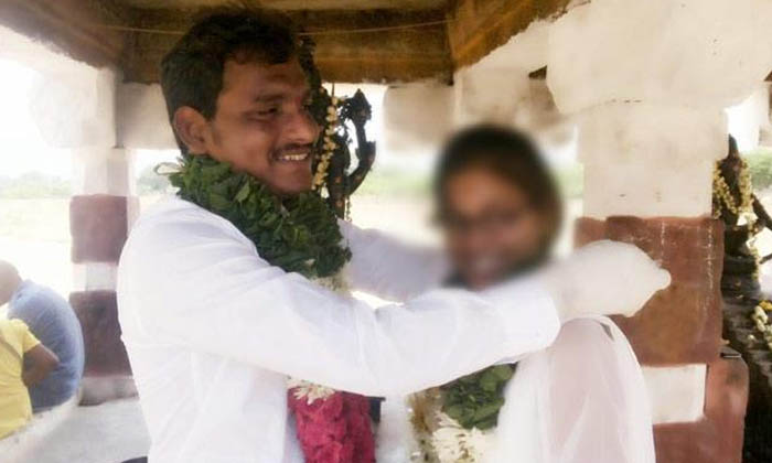  Three Marriages, Prakasham District, Crime News, Women Cheating, Andhra Pradesh-TeluguStop.com