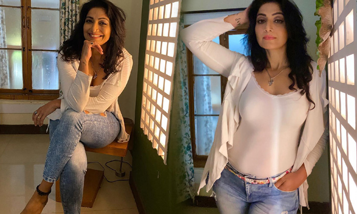 Actress Aartii Naagpal Awesome Poses-telugu Actress Photos Actress Aartii Naagpal Awesome Poses - Aartinagpal Aarti Nag High Resolution Photo