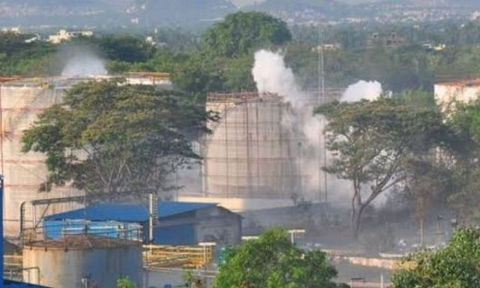  Lg Polymers, Gas Leakage, Ap High Court Grants Bail On Gas Leakage, Vizag Gas Le-TeluguStop.com