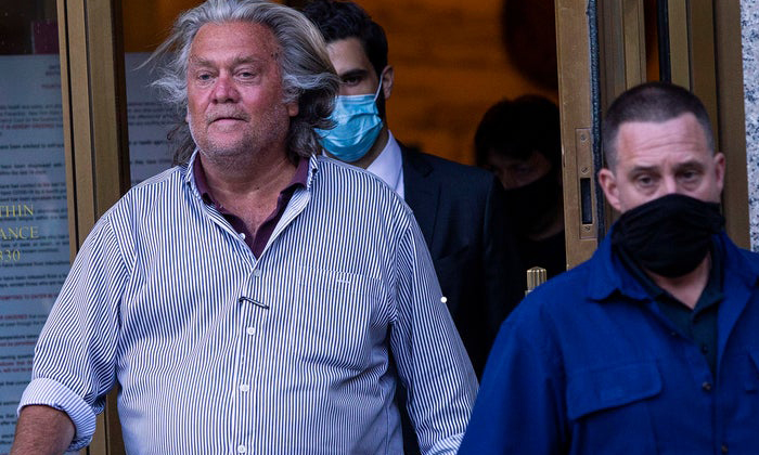  Ex Trump Advisor Steve Bannon Arrested Says Political Hit Job Victim-TeluguStop.com