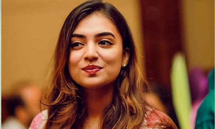  Nazriya Nazim, Raja Rani, Atlee Kumar, Tolywood, Nazriya Nazim Mask Photo Viral-TeluguStop.com