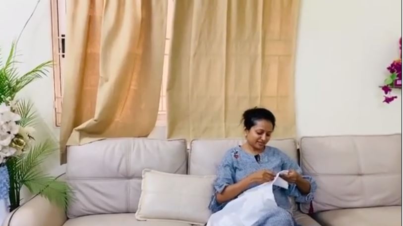  Funny Video: Suma Kanakala Makes Fun Of Herself-TeluguStop.com