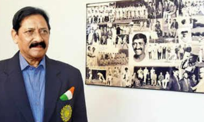  Up Minister And Former Cricketer Passes Away With Corona , Chetan Chauhan, Up, Y-TeluguStop.com