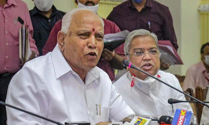  Corona Virus, Karnataka, Cm Yeddyurappa, Corona Positive-TeluguStop.com