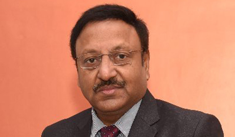  Former Finance Secretary Rajiv Kumar Appointed As Election Commissioner.-TeluguStop.com