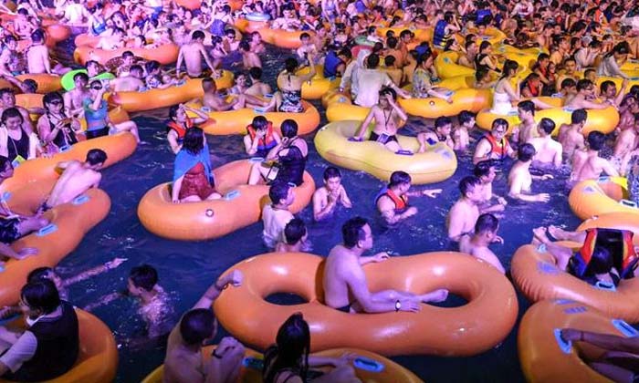  Thousands Chinese People,  Attend Party, Without Masks, Wuhan, Chaina ,maya Beac-TeluguStop.com