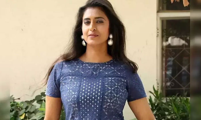  Actress Kasthuri Reveals Facing Harassment In Film Industry, Kollywood, Anurag K-TeluguStop.com