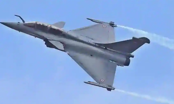  Dhoni Is Happy On Rafale Fighter Jets Joining Indian Army.-TeluguStop.com