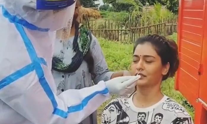  ‘rx 100’ Actress Cries During Covid-19 Test-TeluguStop.com