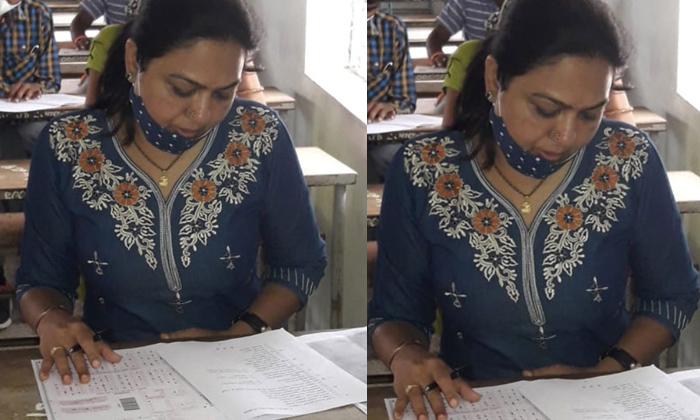  Movie Actress Hema Attend Open Degree Exam, Movie Actress Hema, Open Degree Exam-TeluguStop.com