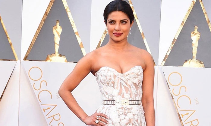 Priyanka Chopra Oscars Awards Race In 2021, Hollywood, Indian Cinema, The White Priyanka Chopra Oscars Awards Race In 2021, Hollywood, Indian Cinema, The White-TeluguStop.com