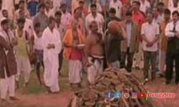  Why Do Put Holes To Pot, Hindu Final Rituals, Hindu Sampradayam, Cremation, Fina-TeluguStop.com