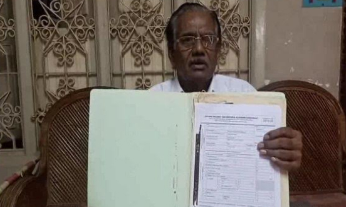  Retired Government Doctor Loan Application Rejected By Bank For Not Knowing Hind-TeluguStop.com