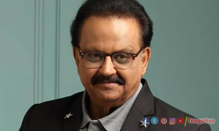  Spb And Wife Savithri Celebrate Their Wedding Anniversary In Hospital, Sp Bala S-TeluguStop.com