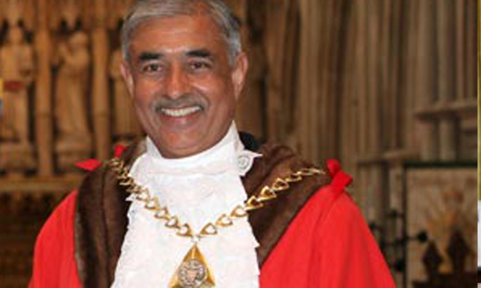  Indian Origin Business Man Sunil Chopra Elected As Deputy Mayor In Uk, Britain,-TeluguStop.com