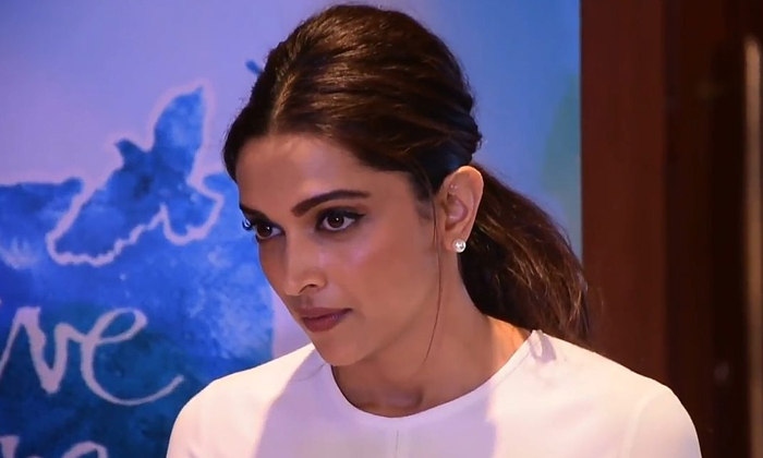  Deepika Padukune React On Ncb Summons Sushanth Singh Raputh, Reha Chakravarthy,-TeluguStop.com