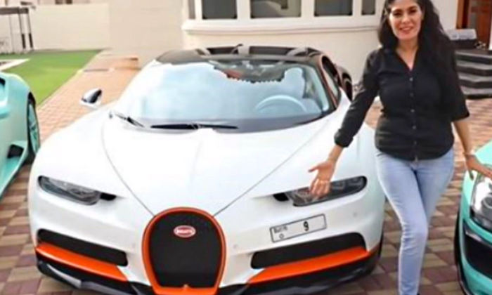  Dubai Man Spent 52crore For Bugatti Chiron Car Number Plate, 52 Crores , Car Fan-TeluguStop.com