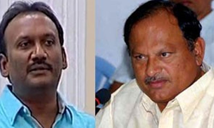  Flexy Controversy Between Karanam Balaram Amanchi Krishnamohan Followers, Ysrcp,-TeluguStop.com