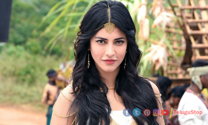  Shruti Haasan Says She Has Her Own Individual Choices In Movies-TeluguStop.com
