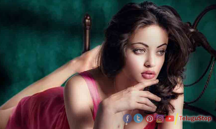  Tollywood Actress Feeling Sick With These Dieseases Tollywood Heroins, Feeling-TeluguStop.com