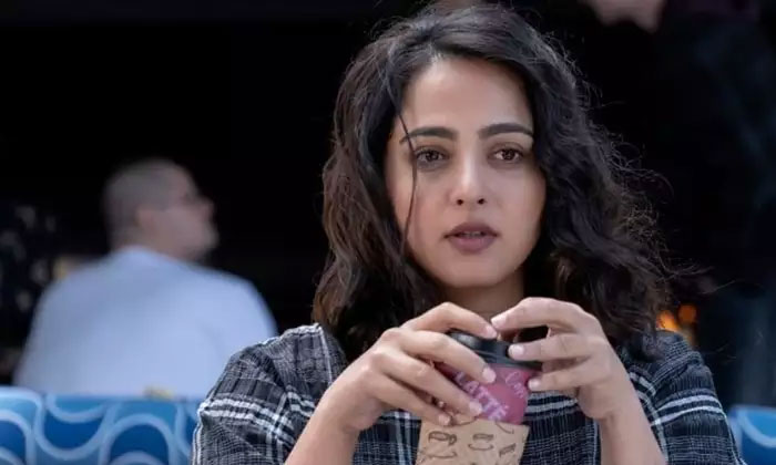  Anushka Shetty React On Nishabdham Movie Negative Talk, Tollywood, Telugu Cinema-TeluguStop.com