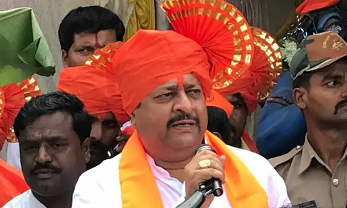  Bjp Mla Basangouda Patil Yatnal Sensational Comments On Karnataka Cm   Karnataka-TeluguStop.com