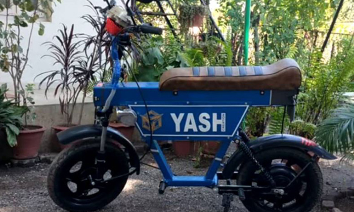  Inter Second Year Student Makes Electric Bike 10paise Mileage, Electric Bike, V-TeluguStop.com