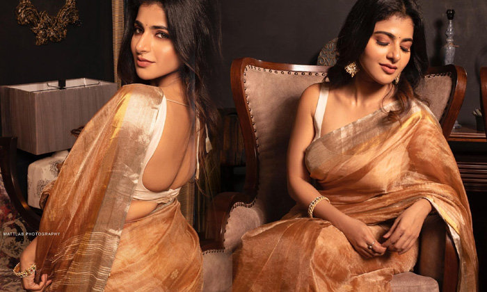 Glamorous Actress Iswarya Menon Latest Saree Images-telugu Actress Photos Glamorous Actress Iswarya Menon Latest Saree High Resolution Photo