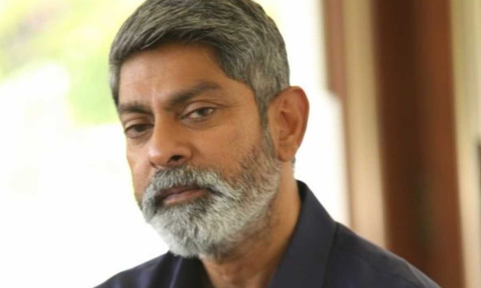  Actor Jagapathi Babu About Financial Problems, Actor Jagapathi Babu, Financial P-TeluguStop.com