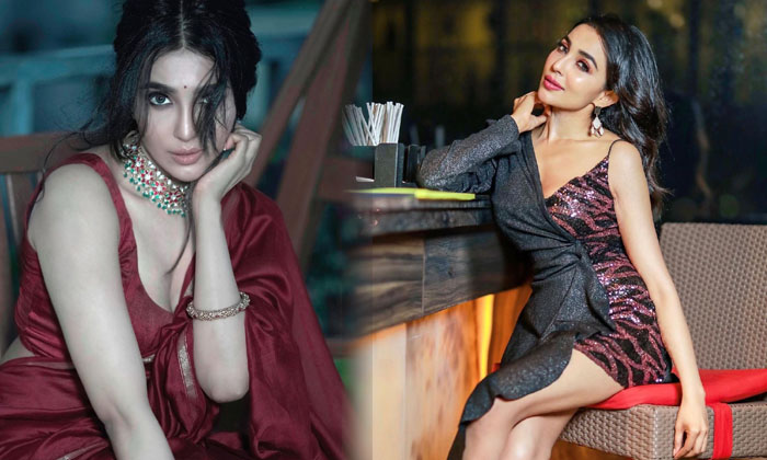 Parvati Nair Stunning Looks Are Winning The Internet-telugu Actress Photos Parvati Nair Stunning Looks Are Winning The I High Resolution Photo