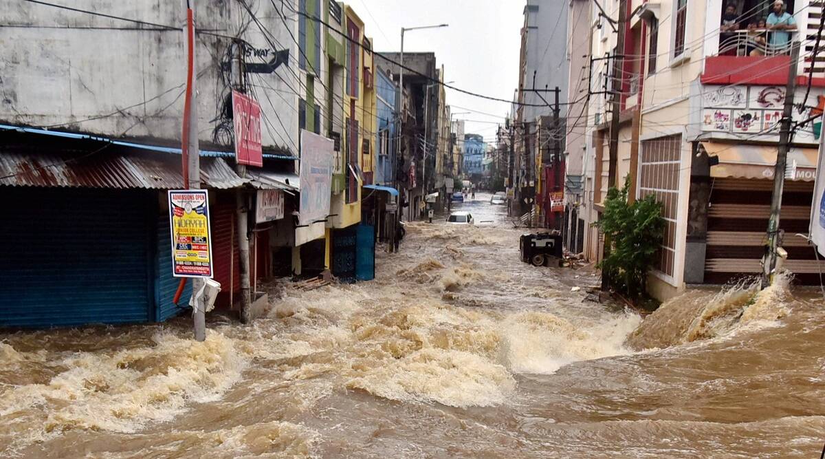  Severe Rains In Hyderabad For Four More Days-TeluguStop.com