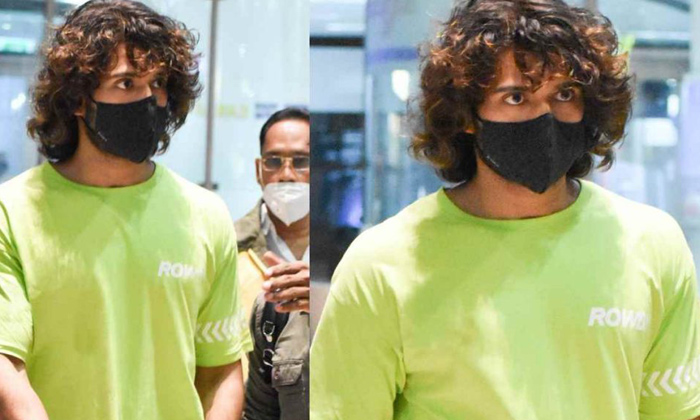  Pic Talk: Vijay Deverakonda’s Curly Hair Look Is Superb-TeluguStop.com